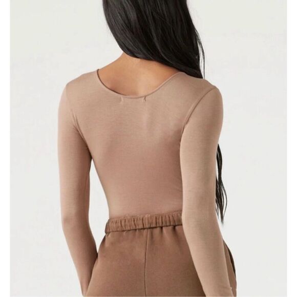 JOAH BROWN Scoop Neck Longsleeve - Picture 4 of 7